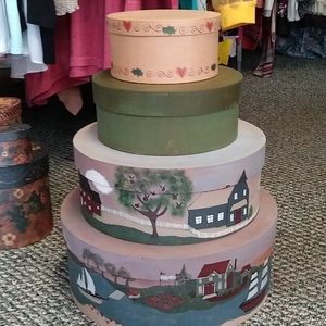 4 round decor boxes